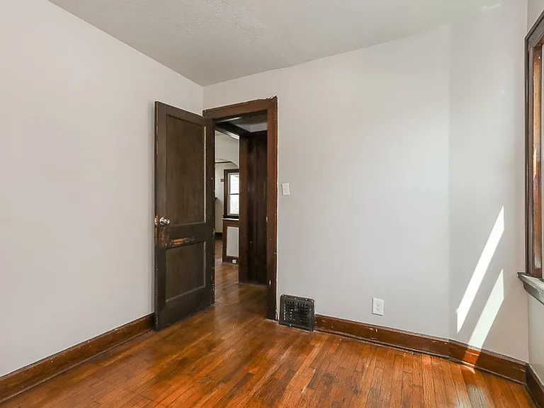 17204 Mapleboro Ave — Photo 7