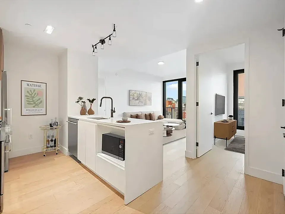 224 W 124th St #1313