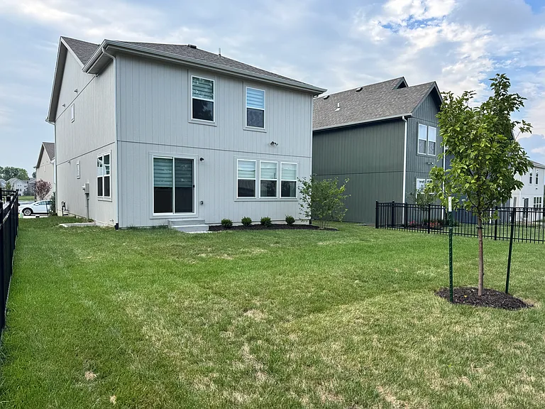 8704 SW Edgewater Dr — Photo 18