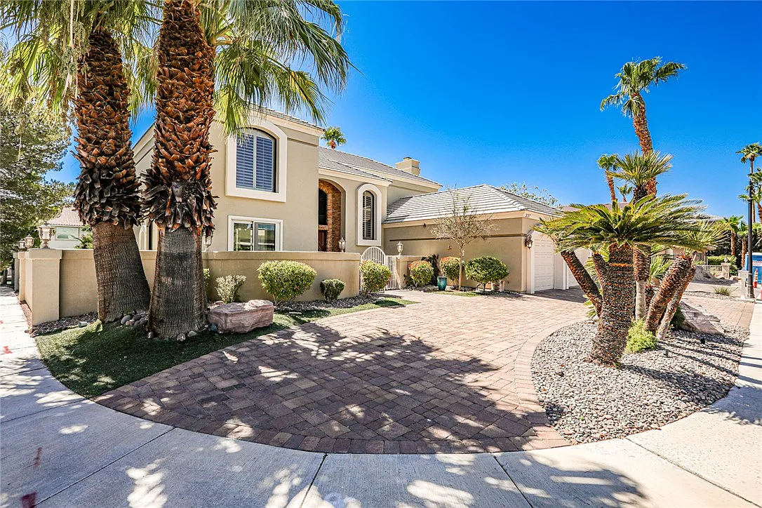 4 bed, 4.5 bath, 3594 sqft, $5,500 — Photo 3