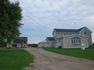 4394 E Vedder Rd, Lake Odessa, MI 48849