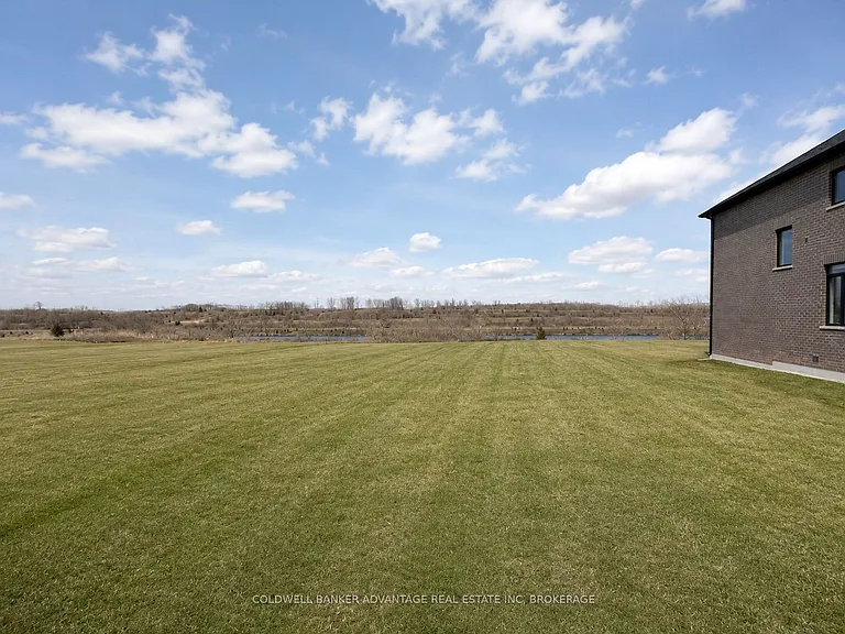 714 Daimler Pkwy — Photo 10