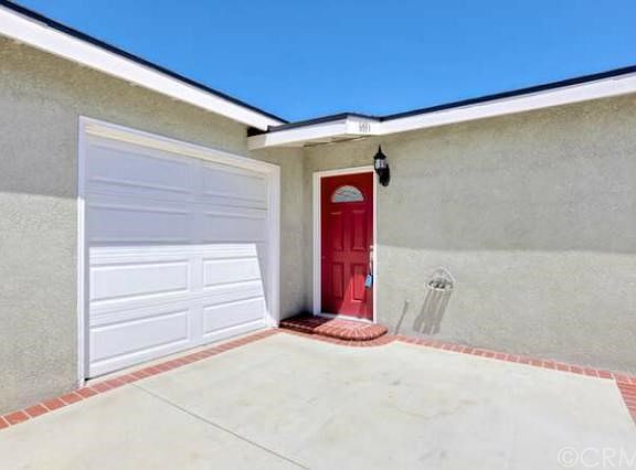 3rd image of 6591 Naomi Ave