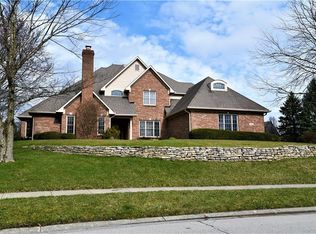 13816 Driftwood Dr, Carmel, IN 46033