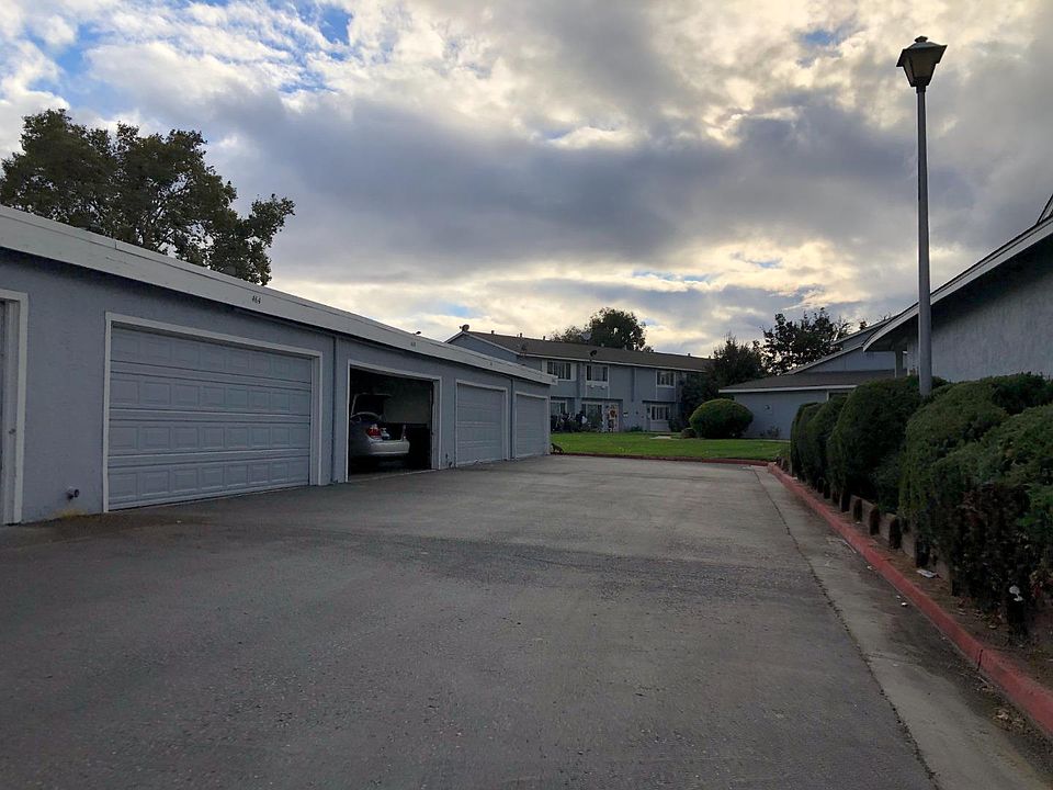 2nd image of 460 Tanfield Ln