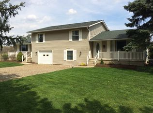 9053-9055 Yoder Rd, Wadsworth, OH 44281