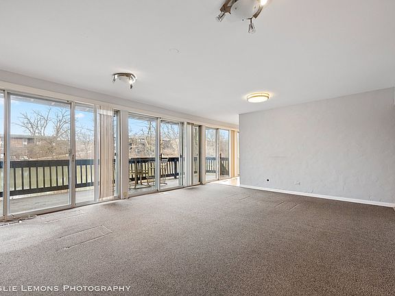 4th image of 5525 E Lake Dr Suite A