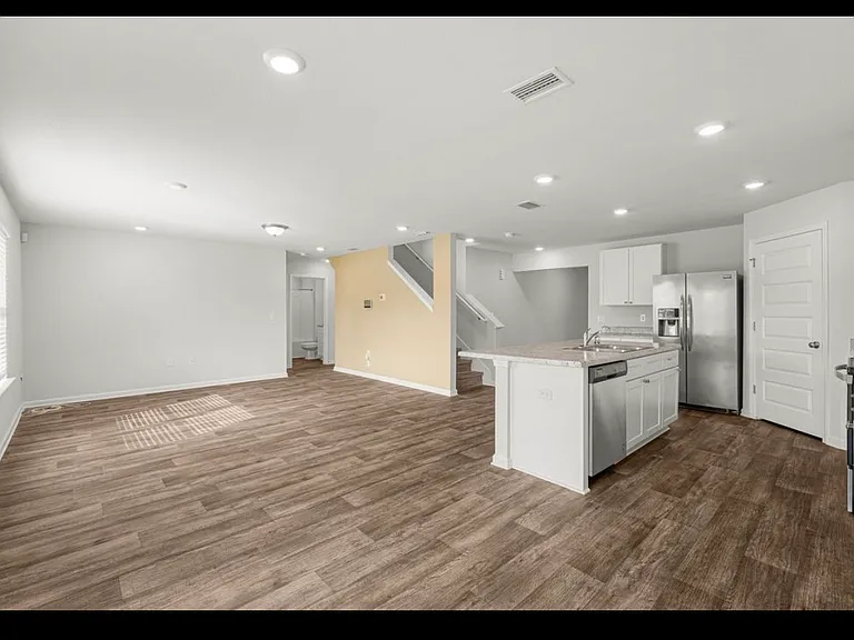 5832 Viking Way — Photo 4
