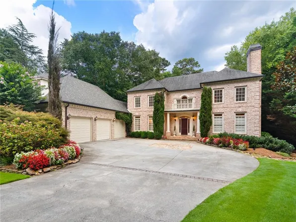 700 Brookwoods Trce, Sandy Springs, GA 30342