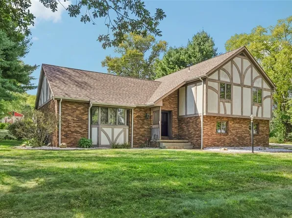 168 Cunningham Ln, New Castle, PA 16105