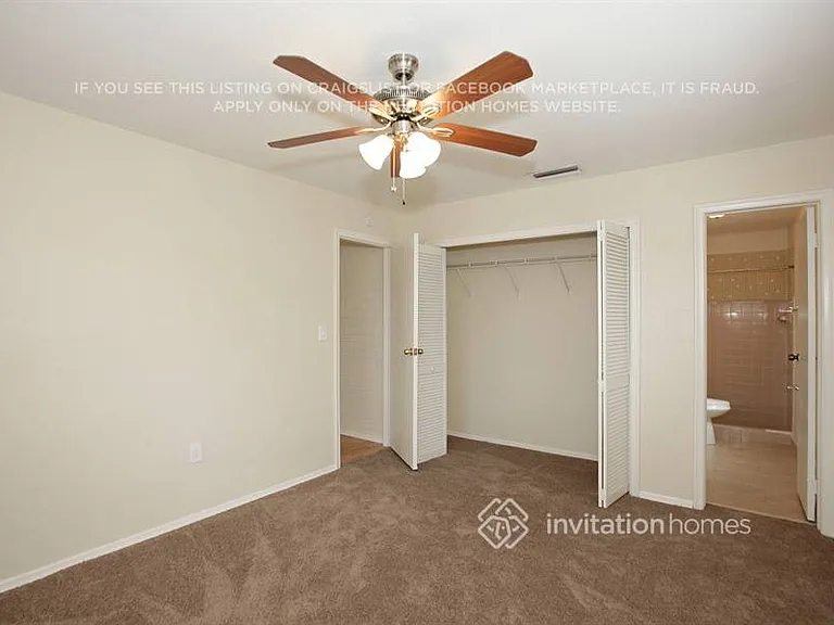 8407 NW 26th St — Photo 14