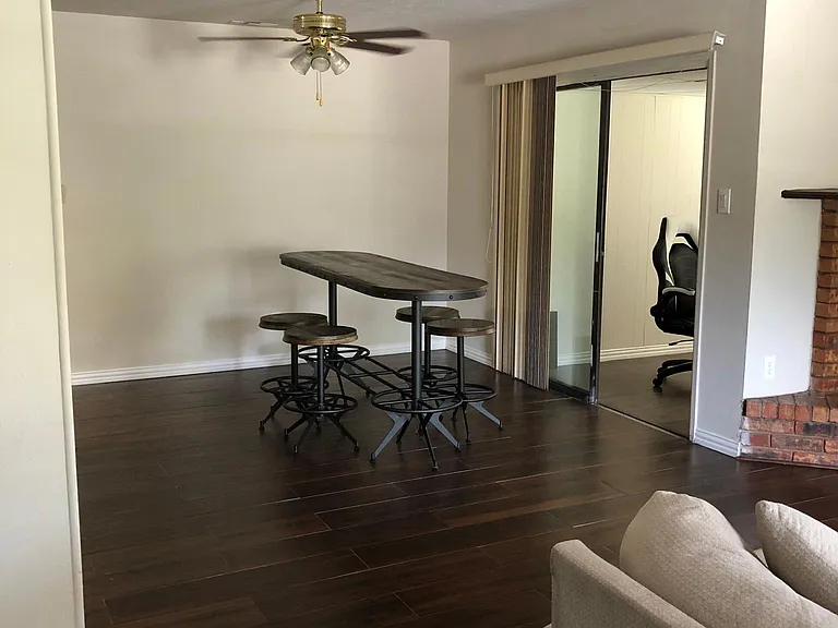 1124 Joshua Tree Dr — Photo 4