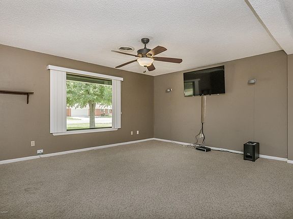 3rd image of 710 Mills Ave