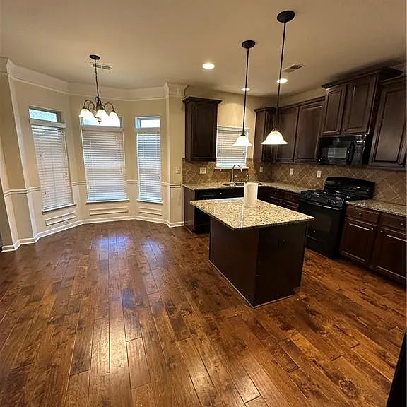 852 Nevis Way — Photo 6