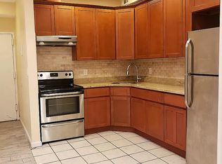 248 Hancock St APT 1R, Brooklyn, NY 11216