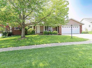 1005 Westminster Dr, Washington, IL 61571