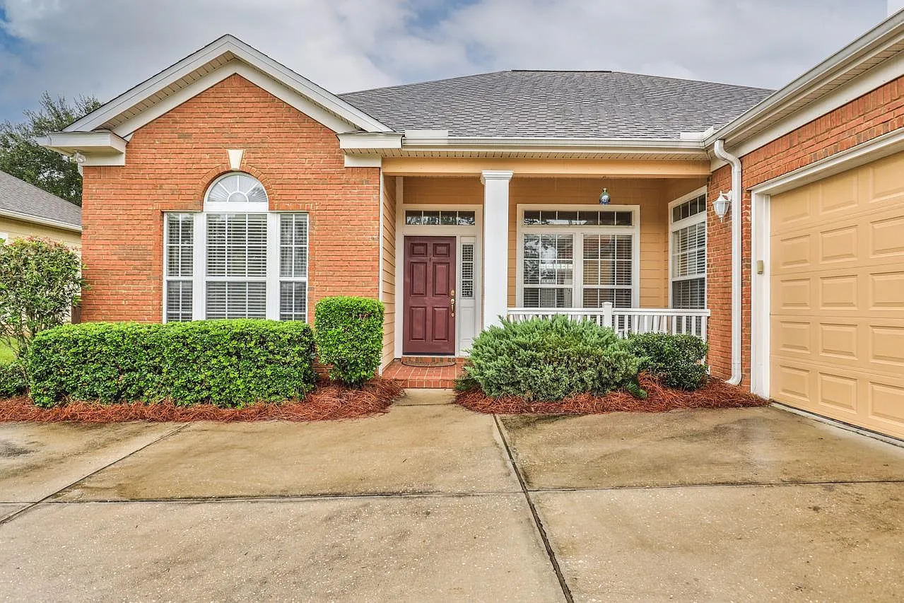 4 bed, 1898 sqft, $2,550 — Photo 4