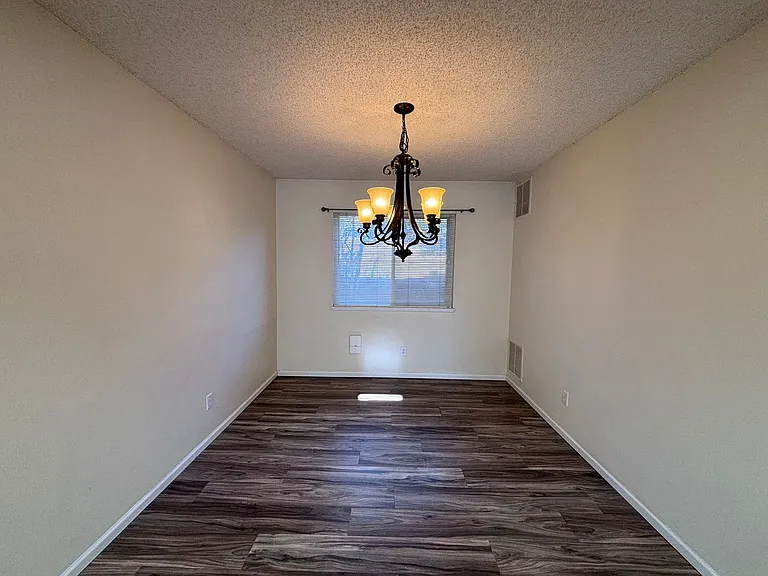 3990 Vicksburg Ter — Photo 5