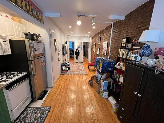 Rented by Best Apartments North Inc | media 22