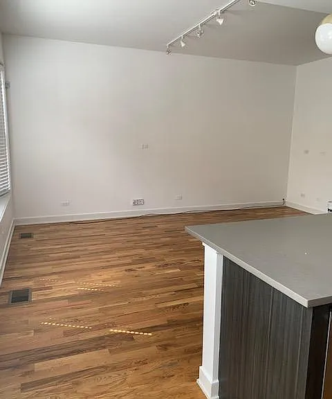 1228 W Diversey Pkwy #1F — Photo 7