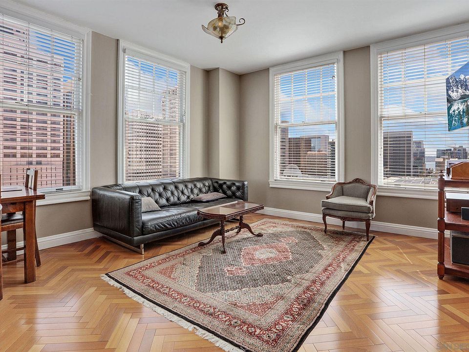 1st image of 702 Ash St Unit 508