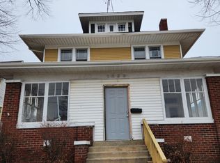 1239 Racine St, Racine, WI 53403