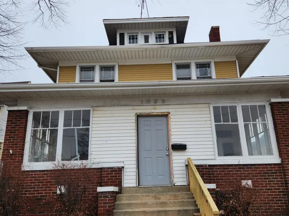 1239 Racine St, Racine, WI 53403