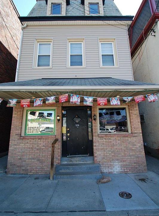 1st image of 528 6th Ave