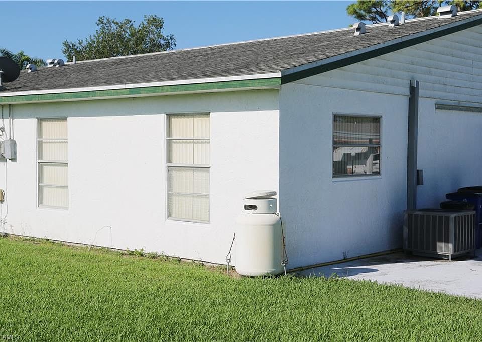 1st image of 41 Heath Aster Ln