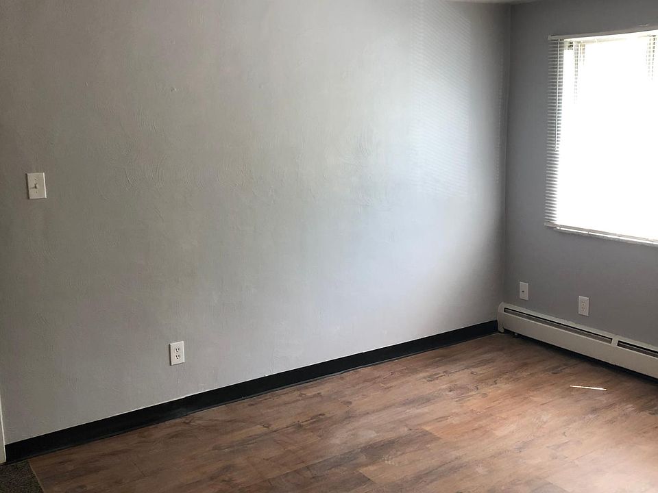 2nd image of 3837 Applegate Ave APT 2