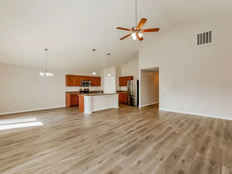 2532 Copper Hill Dr — Photo 6