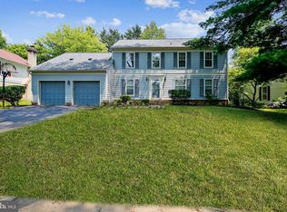 917 Farm Haven Dr, Rockville, MD 20852