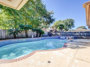 6502 Inverness Way, Pasadena, TX 77505