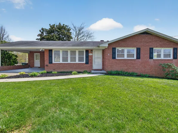 882 Panacella Dr, Abingdon, VA 24210