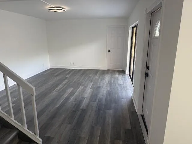 724 Springdale Cir — Photo 4