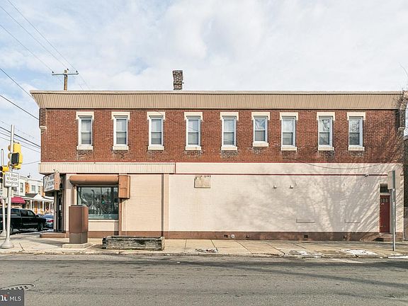 3rd image of 4401 Richmond St