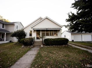 227 S Montgomery St, Litchfield, IL 62056