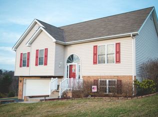 130 Brighton Cir, Princeton, WV 24739