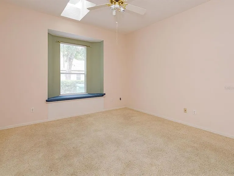 208 Heatherwood Ct — Photo 18