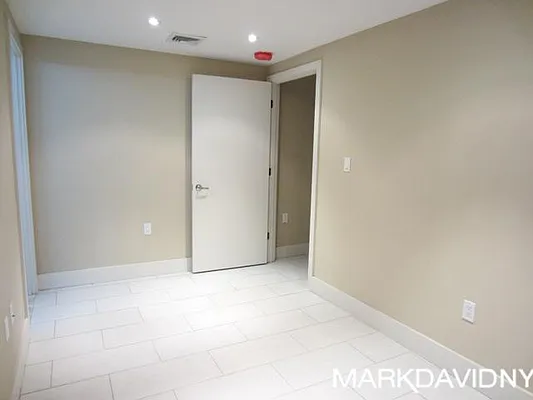 Rented by Mark David | media 16
