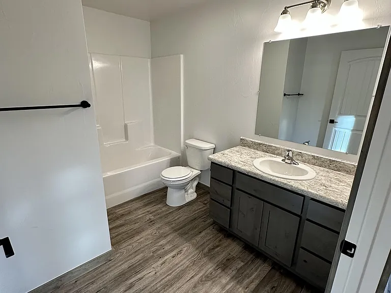 59 Dunbar Ave #1 — Photo 11