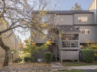 4 Touchstone Ct APT 131, Lake Oswego, OR 97035