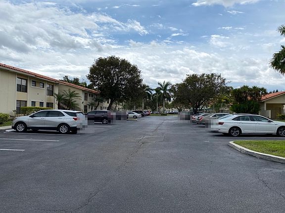 5th image of 1540 Windorah Way APT D
