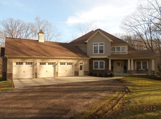 9957 Hobart Rd, Waite Hill, OH 44094