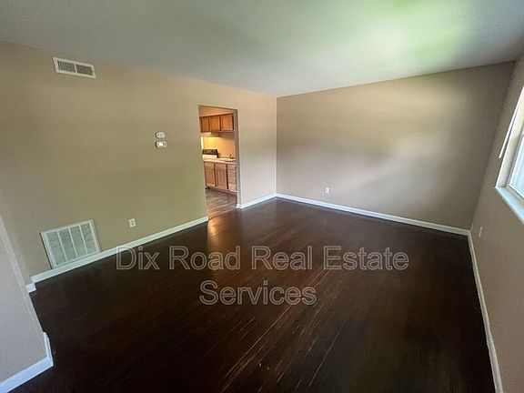 4th image of 2324-2330 Longfellow St