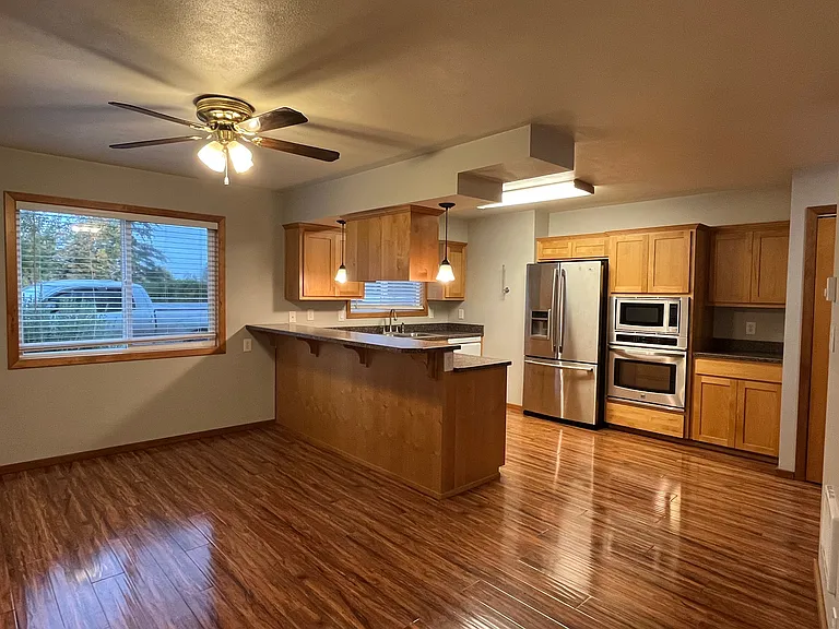 Dining / Kitchen