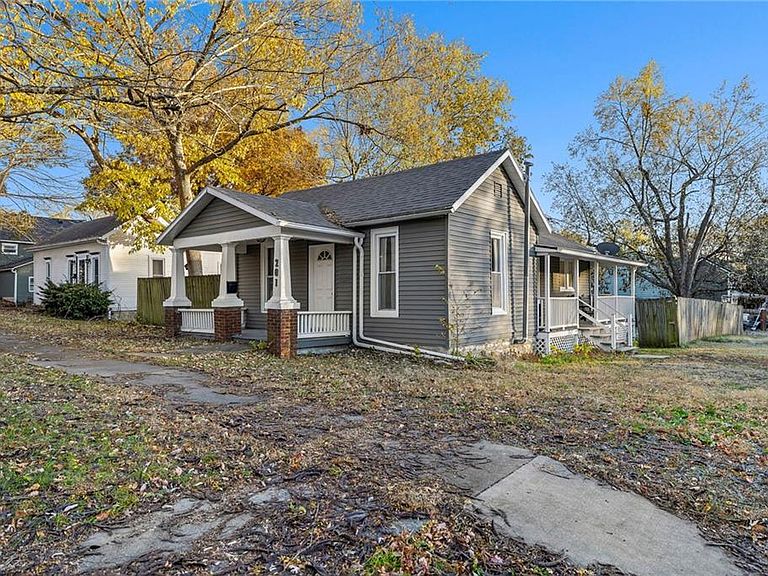 Listing photo 2