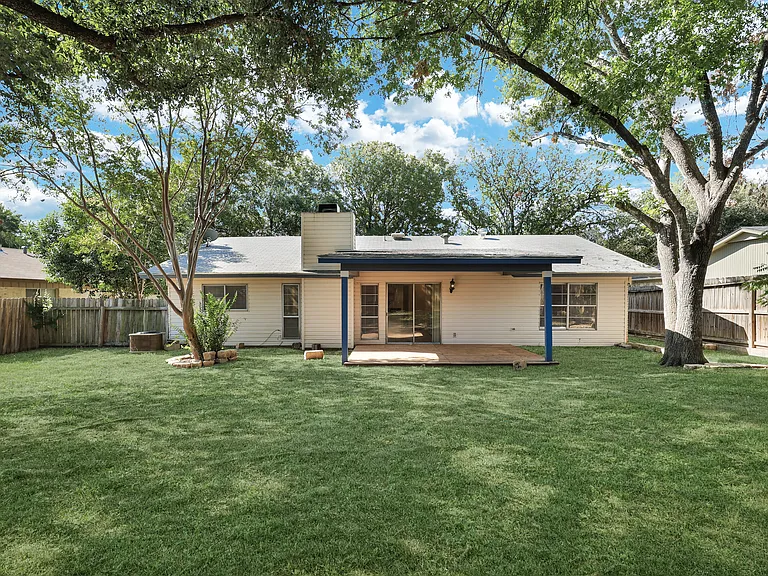 6123 Pecan Trl — Photo 20