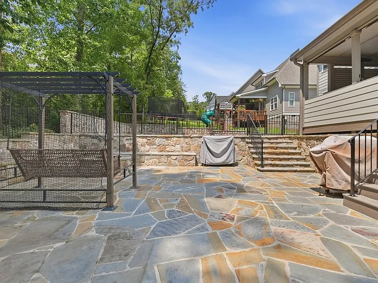 9202 White Ash Dr — Photo 38