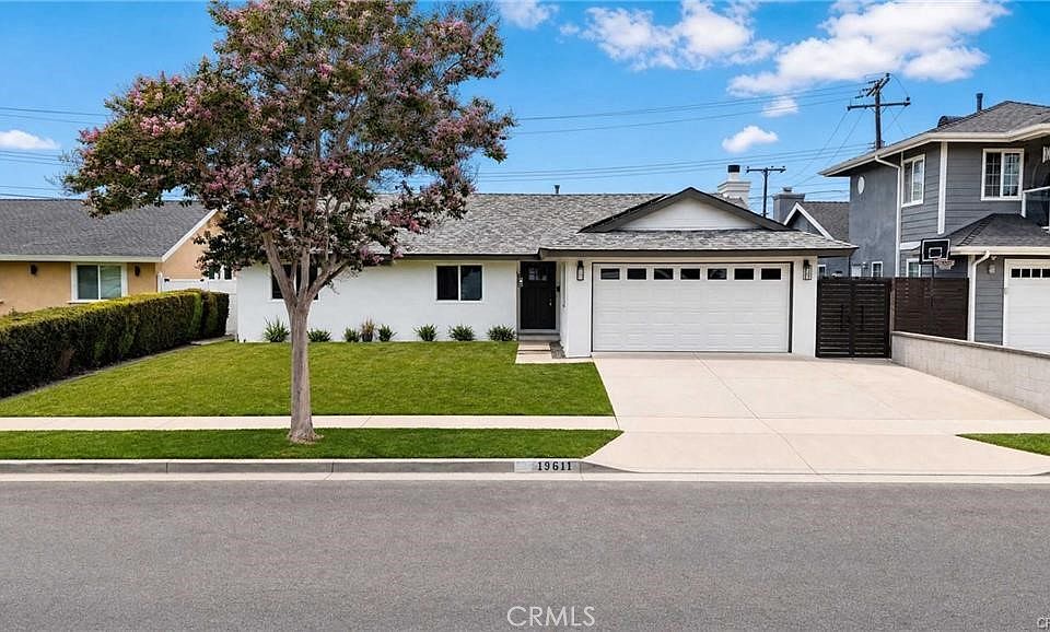 1st image of 19611 Trident Ln